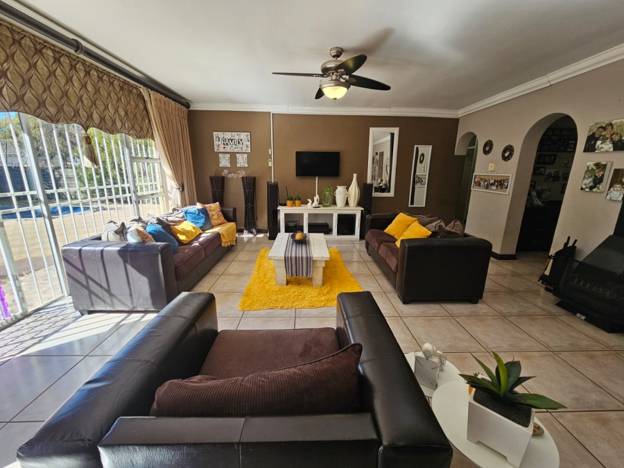 4 Bedroom Property for Sale in Jan Cillierspark Free State